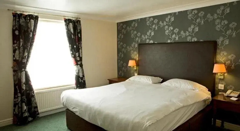The Red Lion Inn by Chef & Brewer Collection