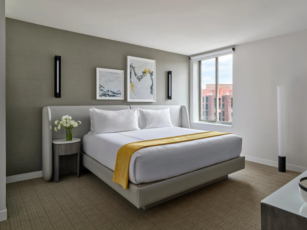 Отель One Washington Circle DC, Tapestry Collection by Hilton