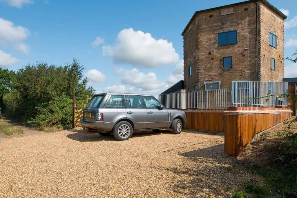 The Hexagon, wow what a location, views over the Essex marshes and sea