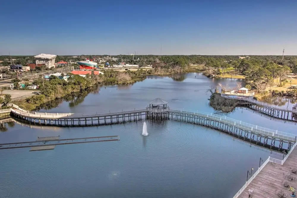 PCB Vacation Rental w/ Balcony & Beach Access!