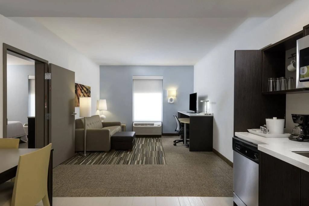 Home2 Suites by Hilton Charlotte University Research Park