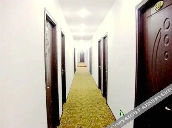 Wuxi Xianghui Hotel (Binhu Wanda Plaza Heqiankou Subway Station Branch)