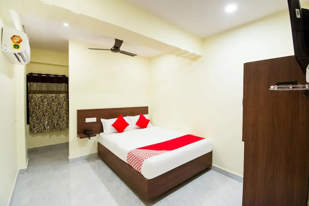 Suryas Grand by OYO Rooms