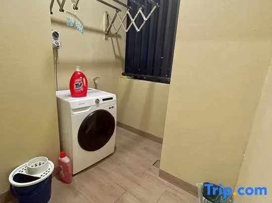 Kuching City Center Apartment With City View