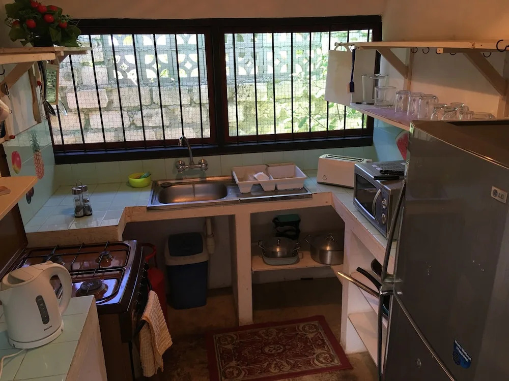 Tradewinds Lodge