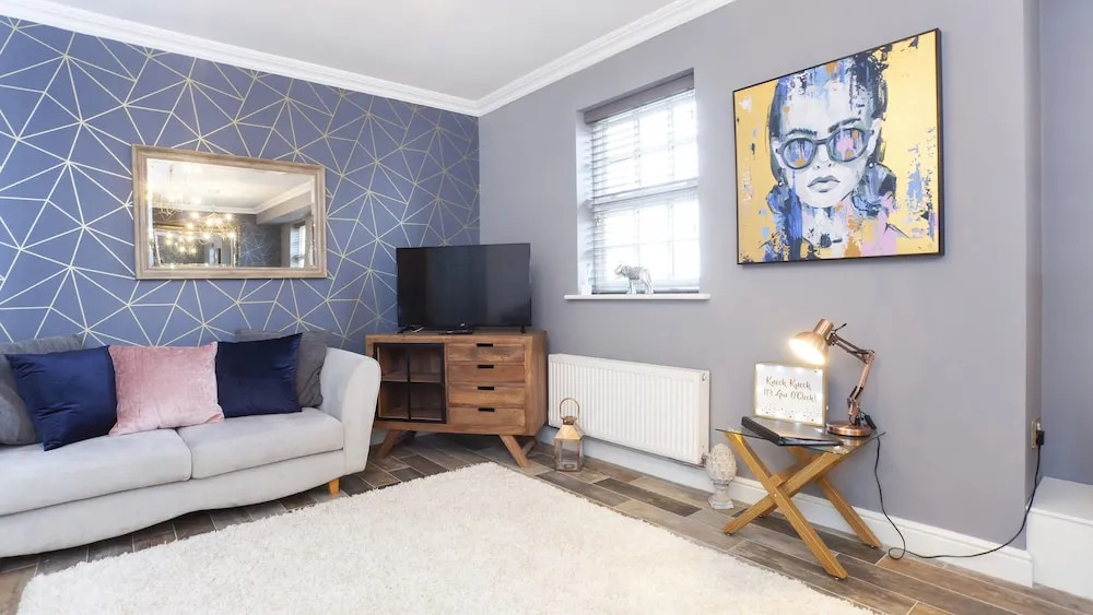 The Station Apartment