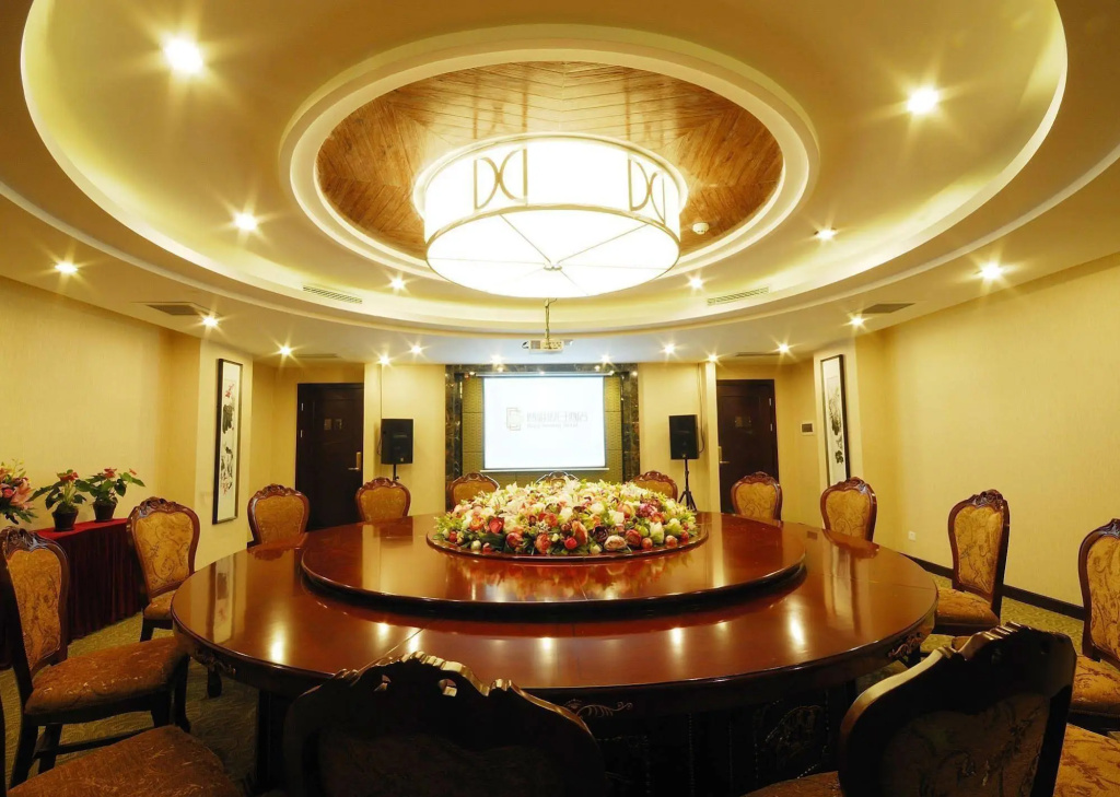Boya Holiday Hotel