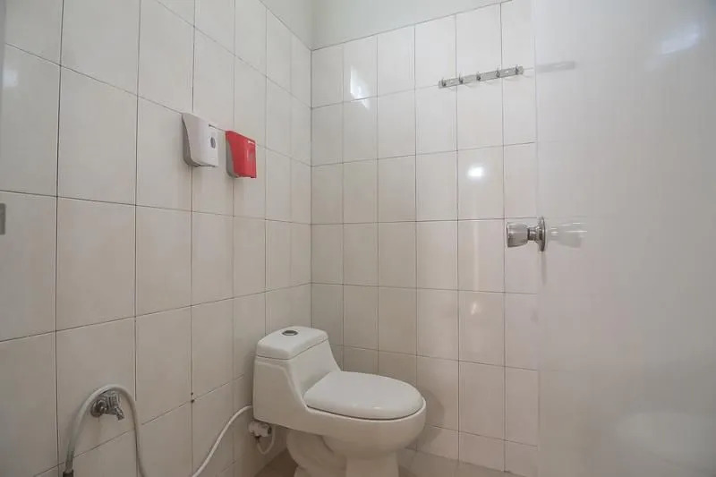 RedDoorz Syariah near Politeknik Negeri Bandung 3