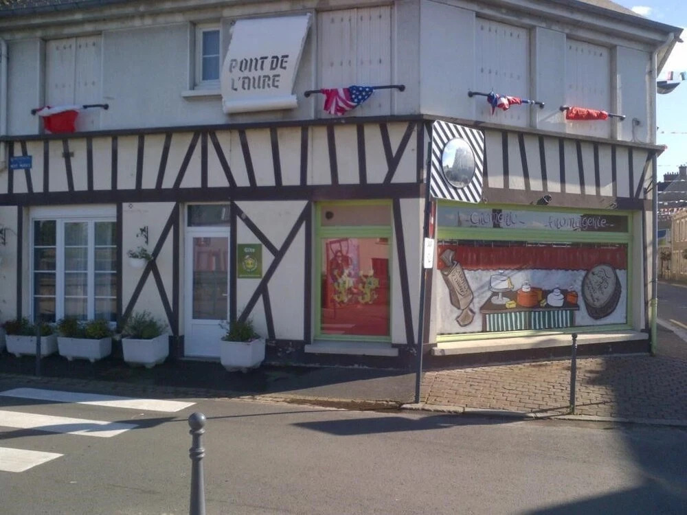 Le Pont de Laure