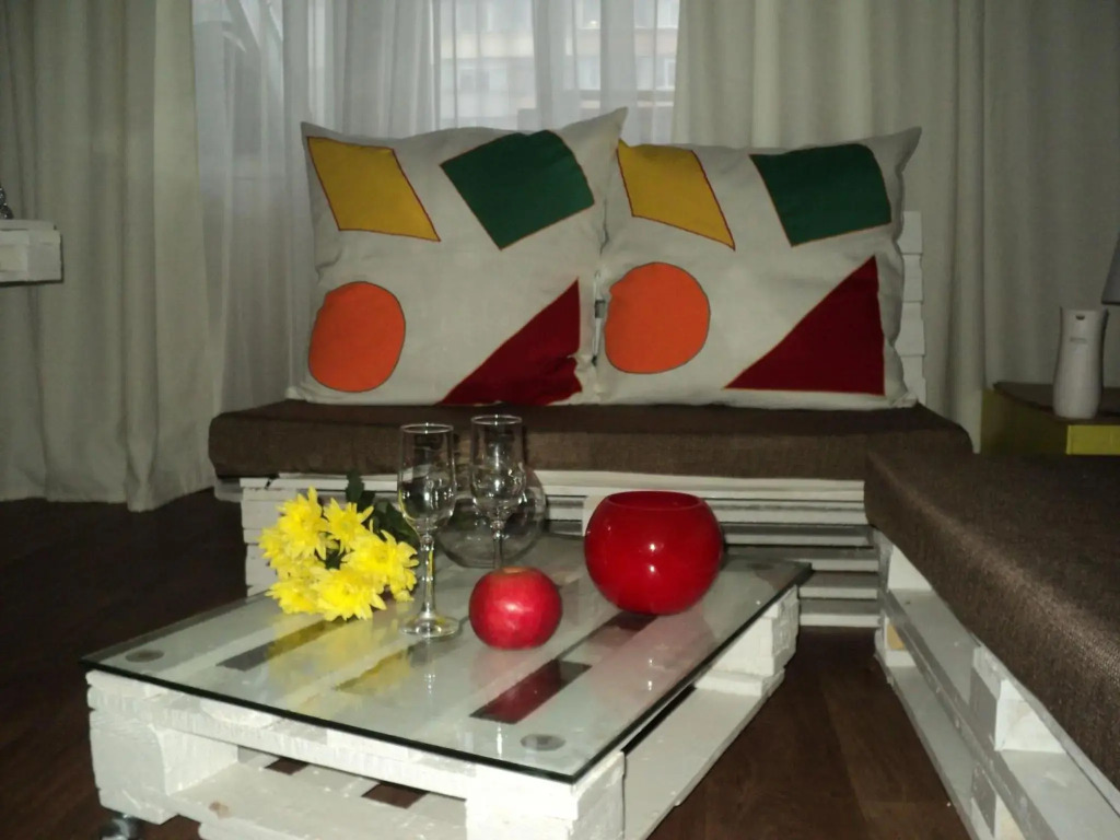 Apartment on Vasylia Stusa St, 10