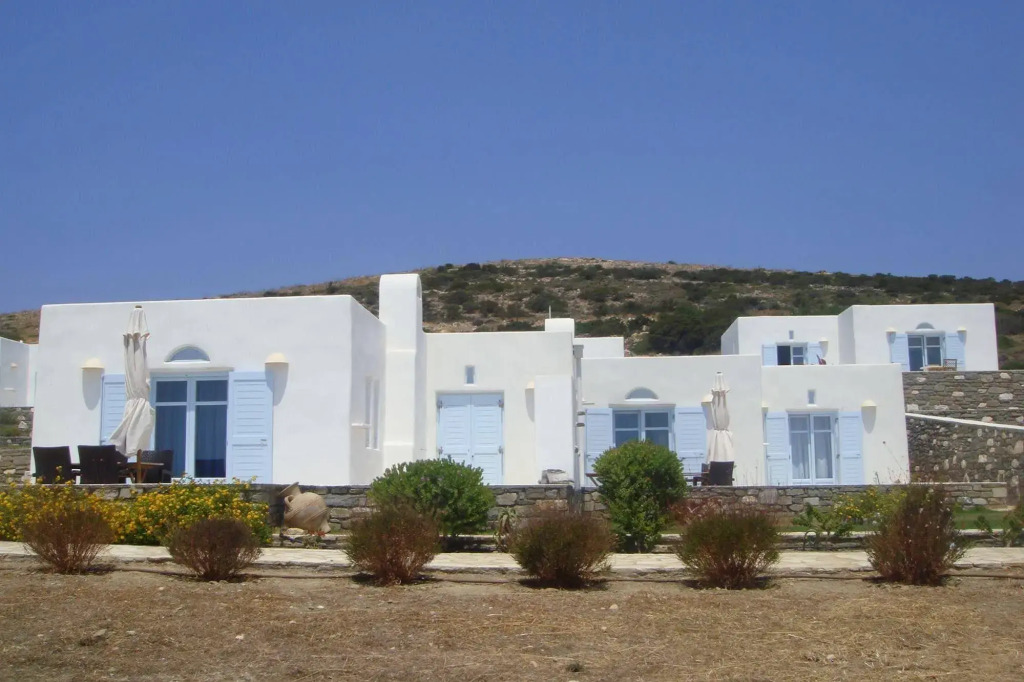 Glyfa Village