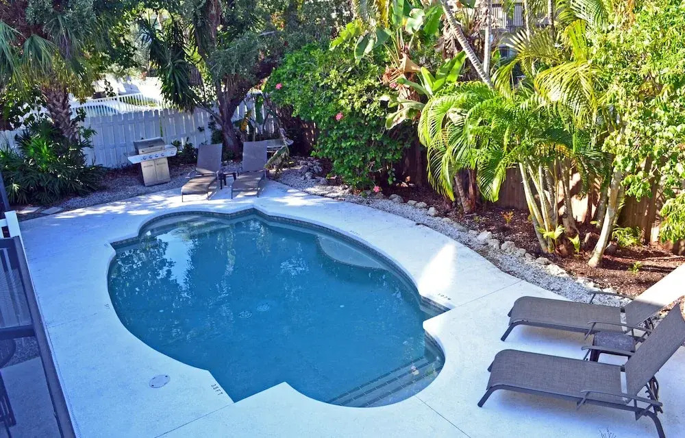 Holiday House 2