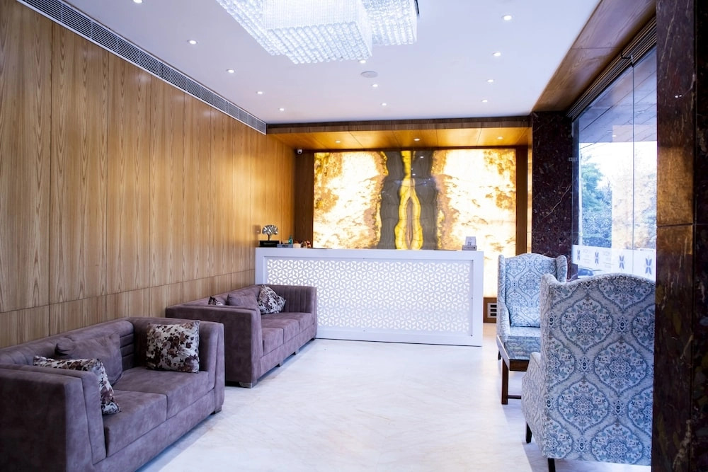 The Moziac Hotel