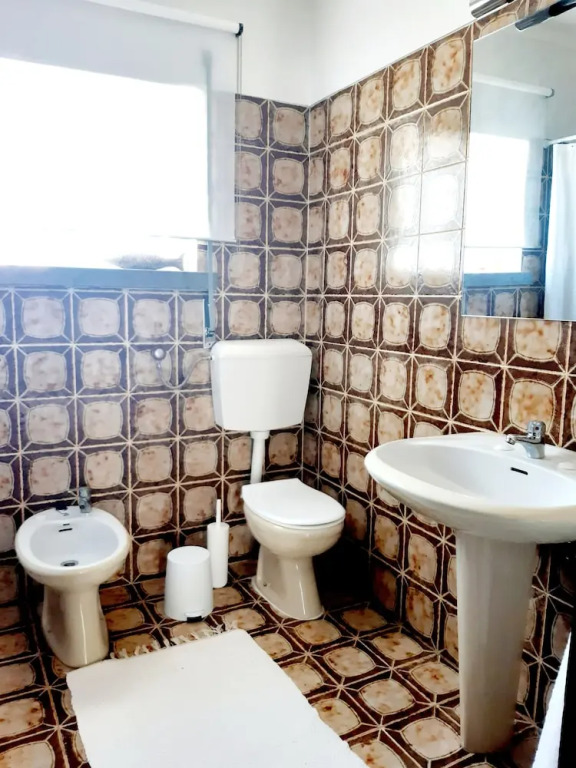 Impecable 4-bed Villa in Praia da Areia Branca