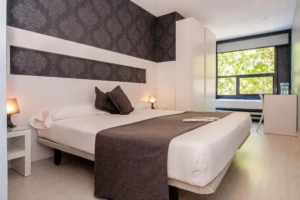 Отель Barna House Hotel
