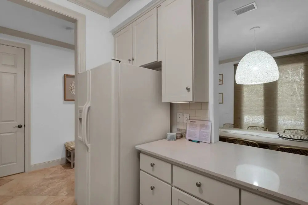 Gulf Place Courtyard 13 Henry Court