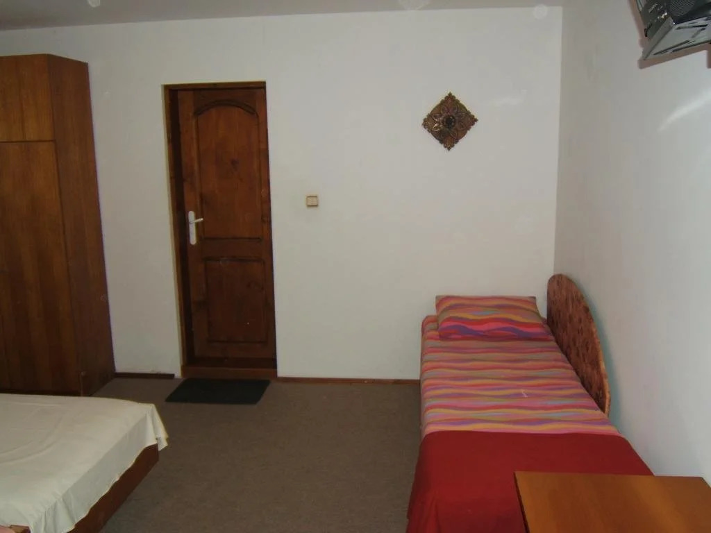Reginas Guesthouse