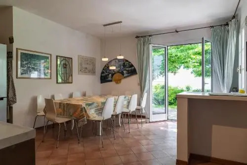 Agata House