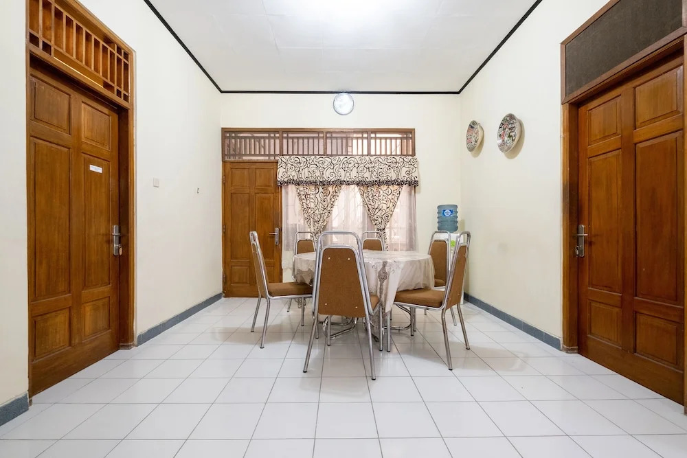 OYO 2889 Abel Homestay