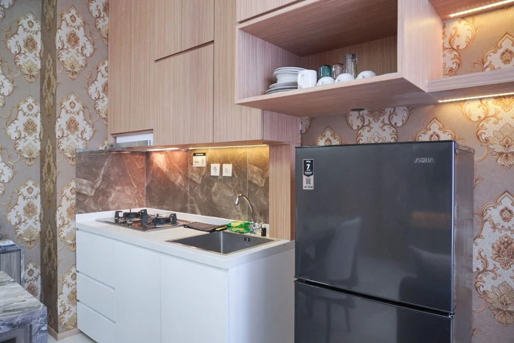 Nice and Comfy 2BR at Samara Suites Apartment By Travelio