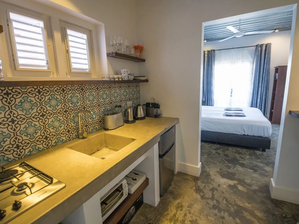 Luxurious and hip Apartment in the Historic Town of Willemstad and the sea