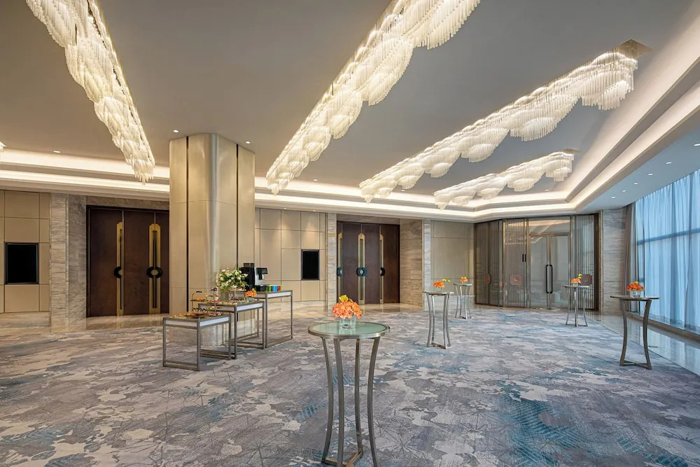 HUALUXE Leshan by IHG