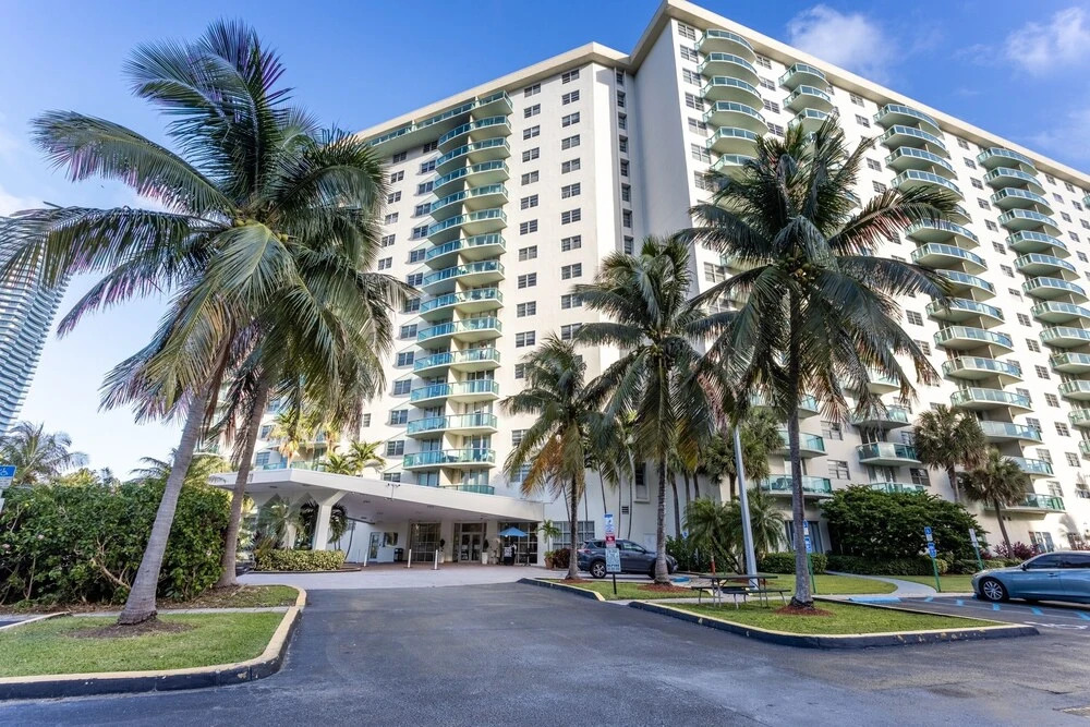 Ocean Reserve Condo by FlatsAway