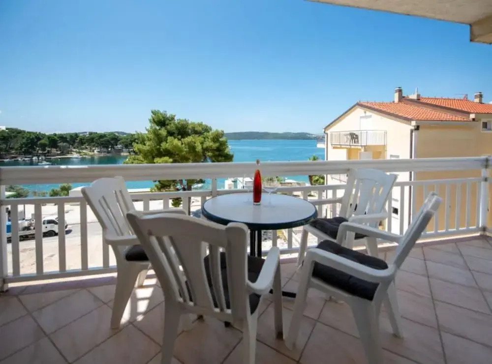 Apartmani TOMI Ciovo