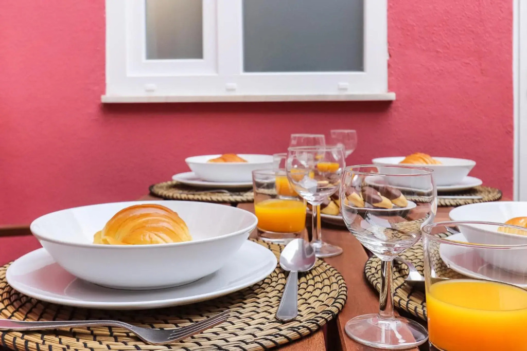 Vita Portucale ! Lisbon Design Apartment with Terrace