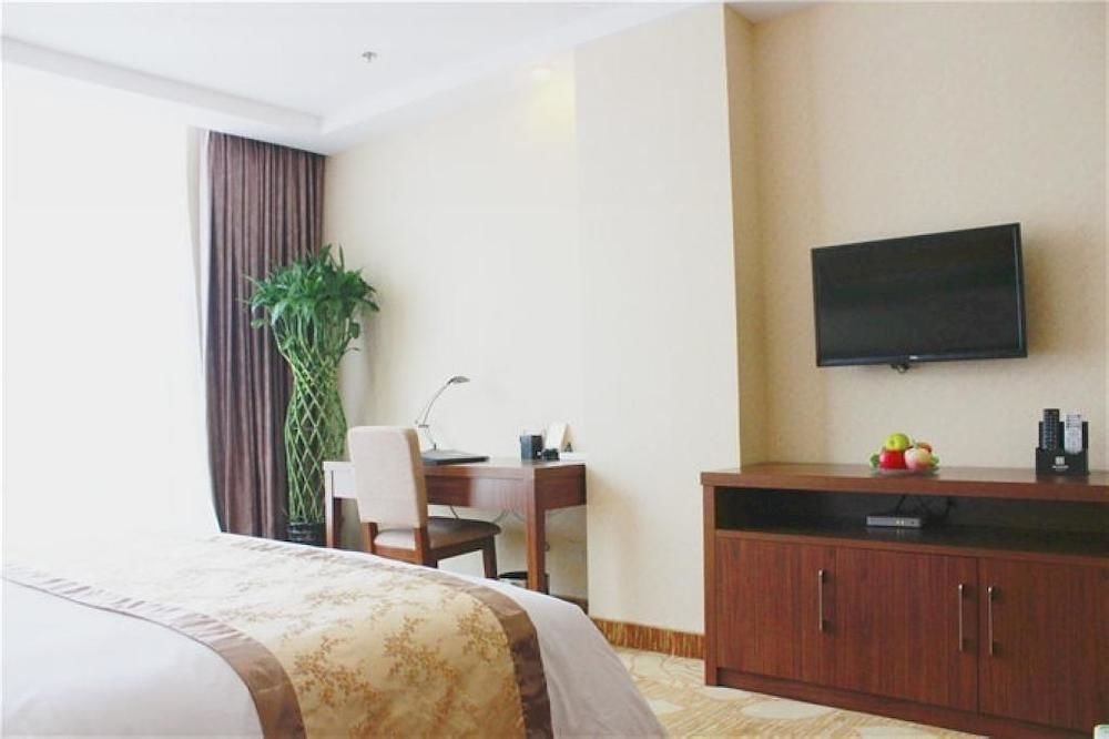Lantuo Business Hotel