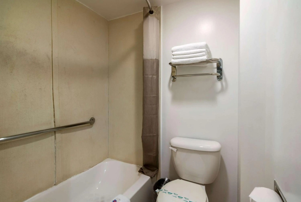 Motel 6 Monterey Park