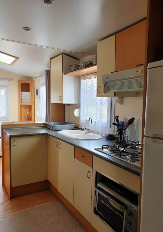 Bungalow With 2 Bedrooms in Hyères , With Furnished Garden - 1 km From the Beach