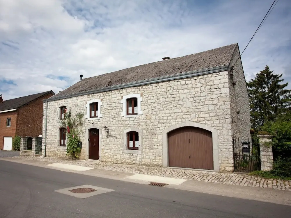 Cozy family home in Humain