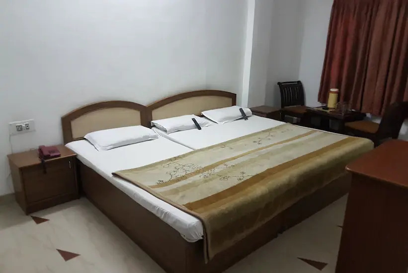 Hotel Rajpal Palace