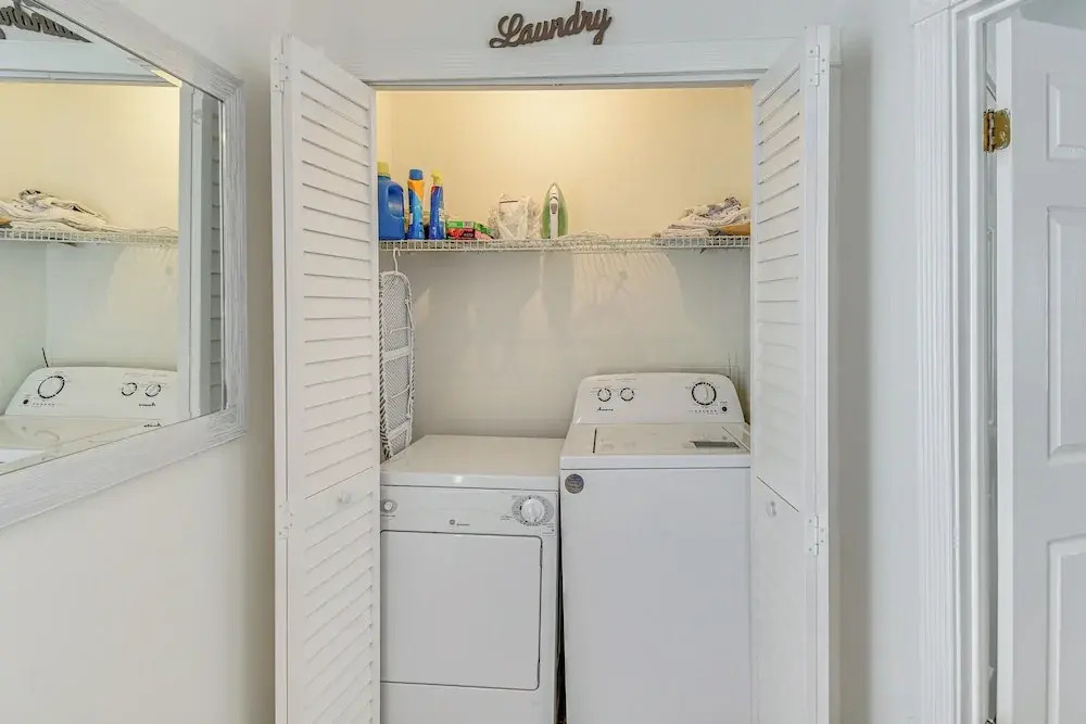 Spacious Family Home w/ Yard in Dtwn Hampton!