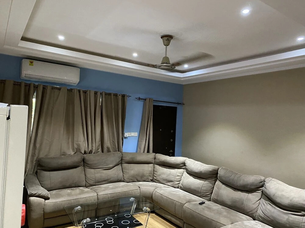 Oyibi New Furnished House - Charming 3 Bedroom