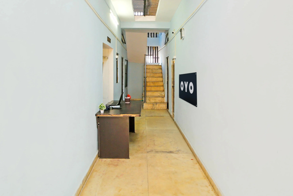 Hotel O AJ Guest House