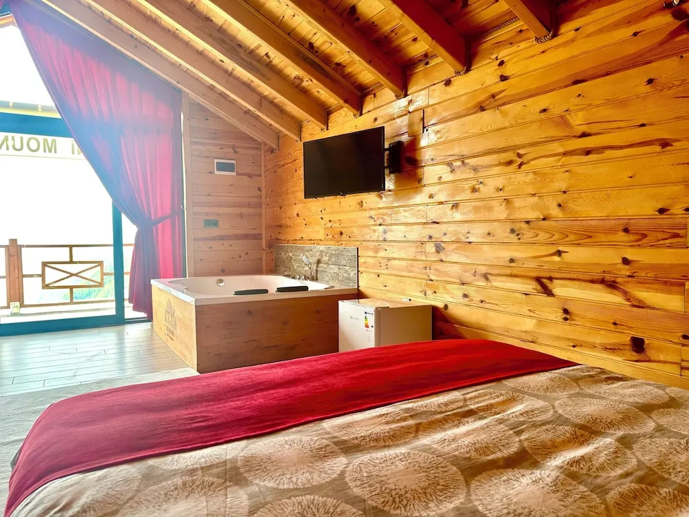 Celazeni̇ Bungalov