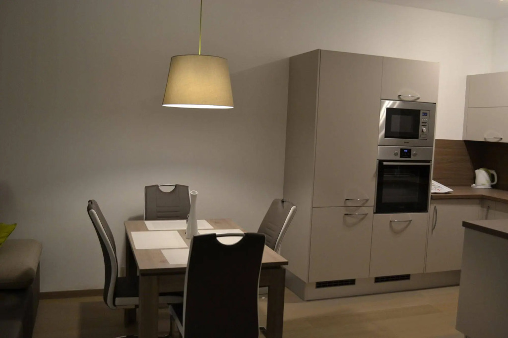 Panorama Apartment with Free Parking