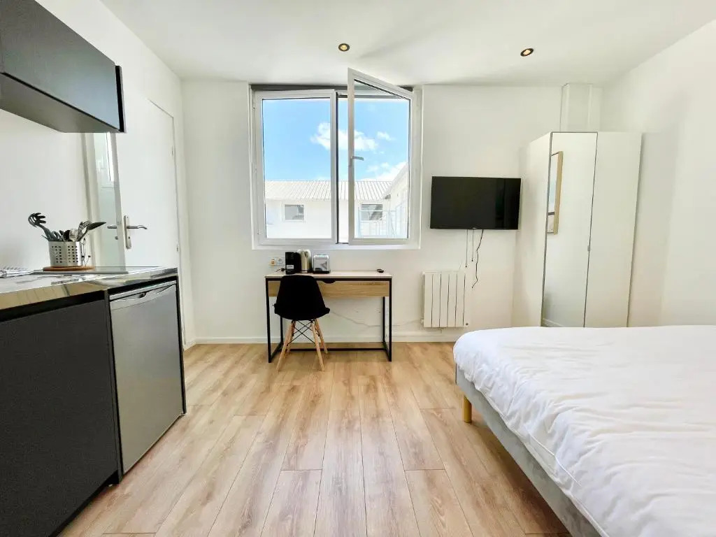 Centre ville - Au calme - Appartements Deluxe - Tout confort - Lumineux - Internet haut débit Fibre - NOUVEAU