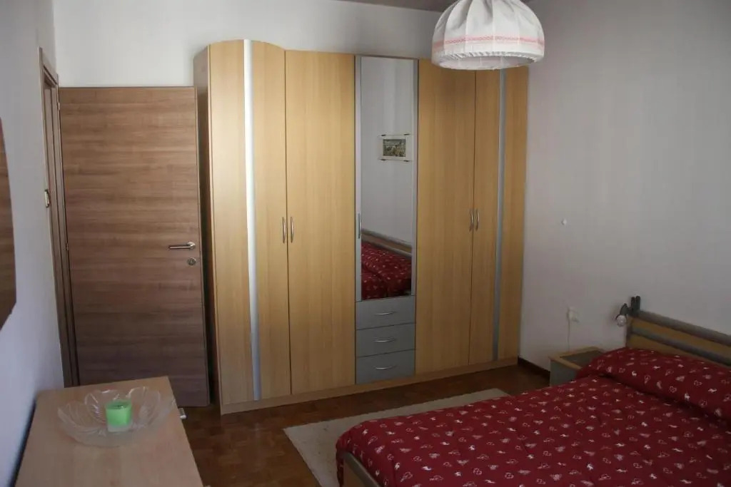 GUESTHOUSE48