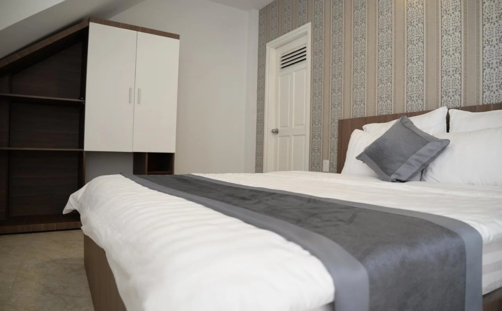 Amis Hotel