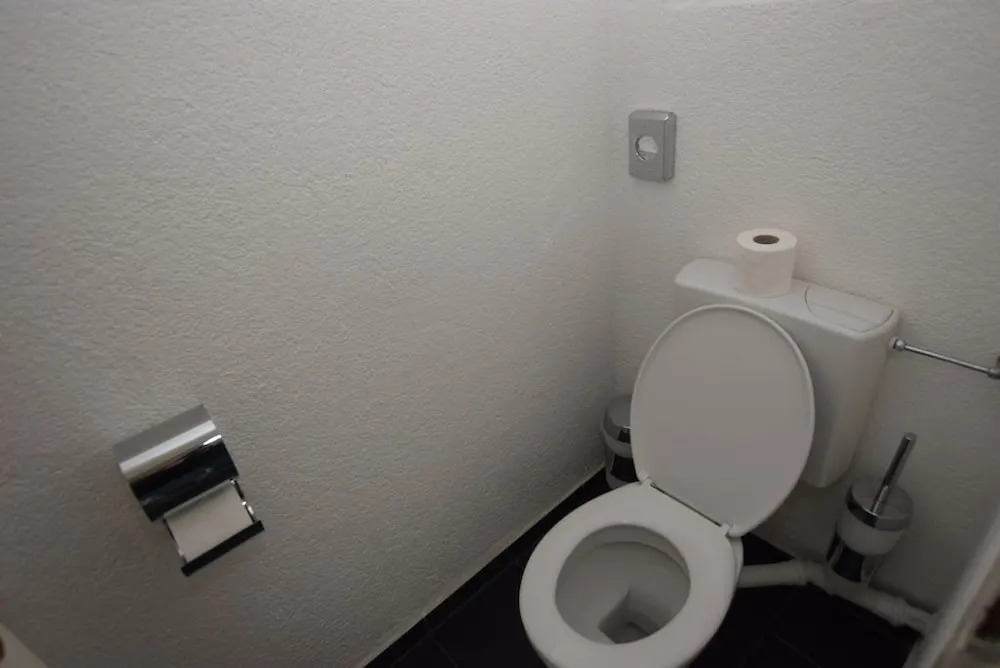 AB Apartment 27