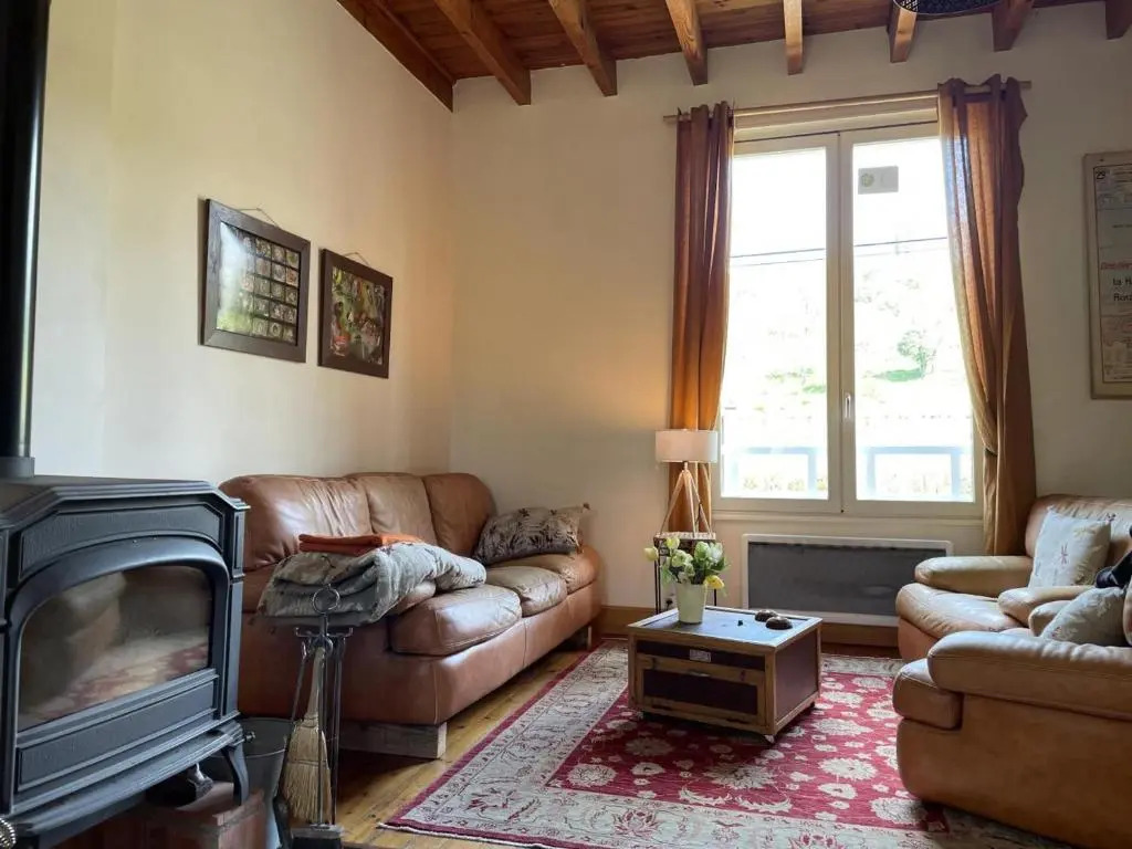 Gîte indépendant avec jardin au bord de la rivière - FR-1-489-247