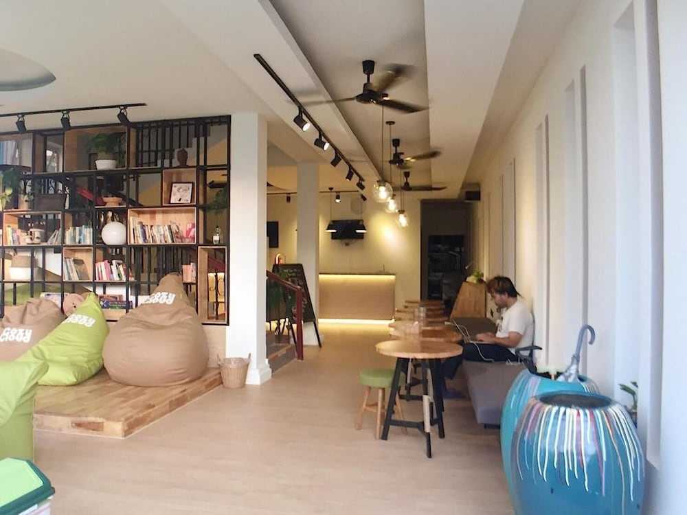 Cozycloud Backpackers Hostel