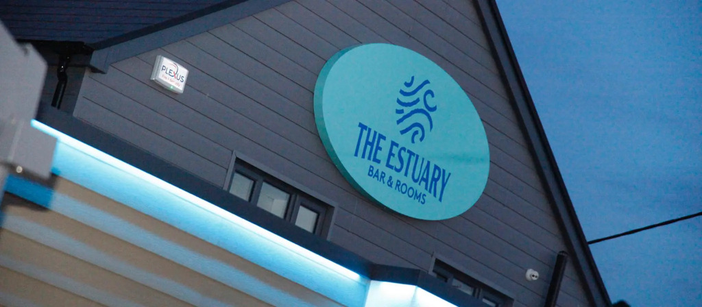 The Estuary Bar and Rooms