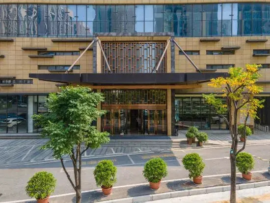 Wuhan Xinhao Grace Hotel (Hankou Railway Station)