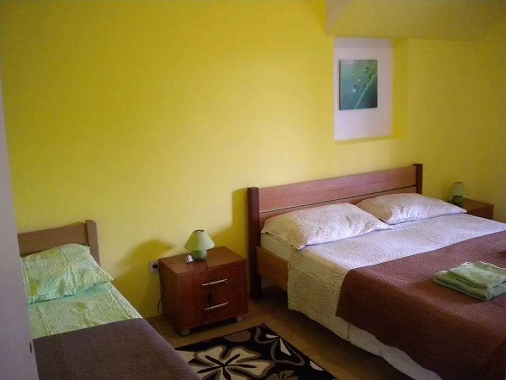 Apartments Ivica