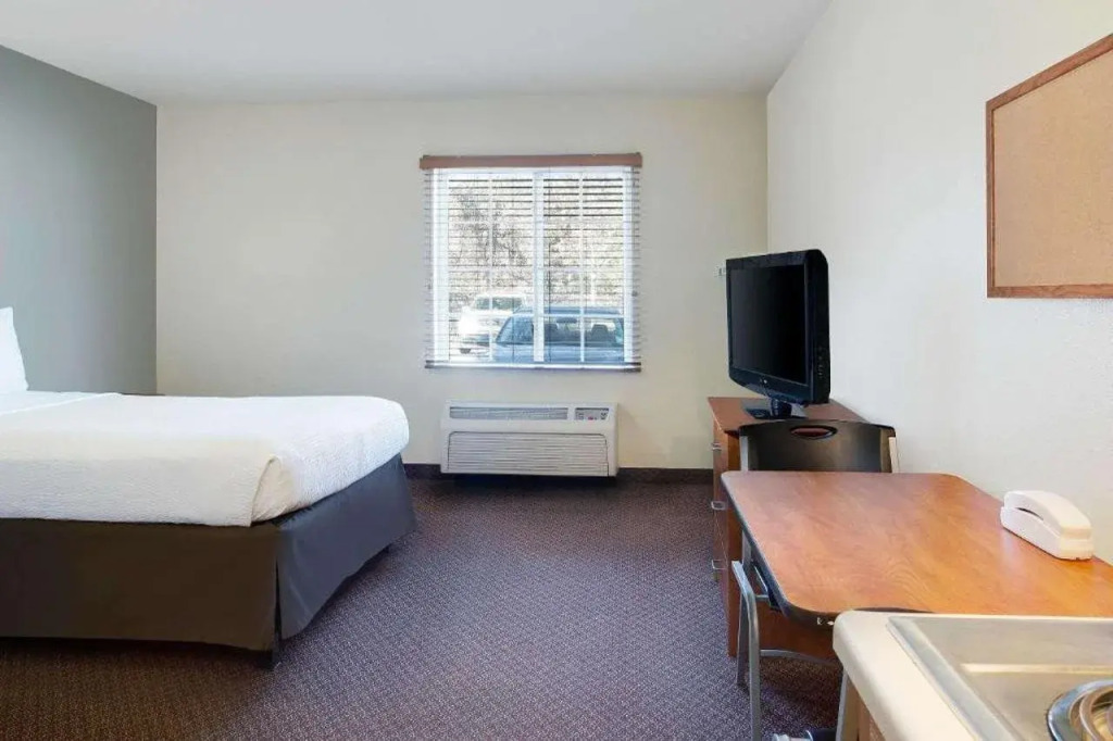 Woodspring Suites Baton Rouge Airport