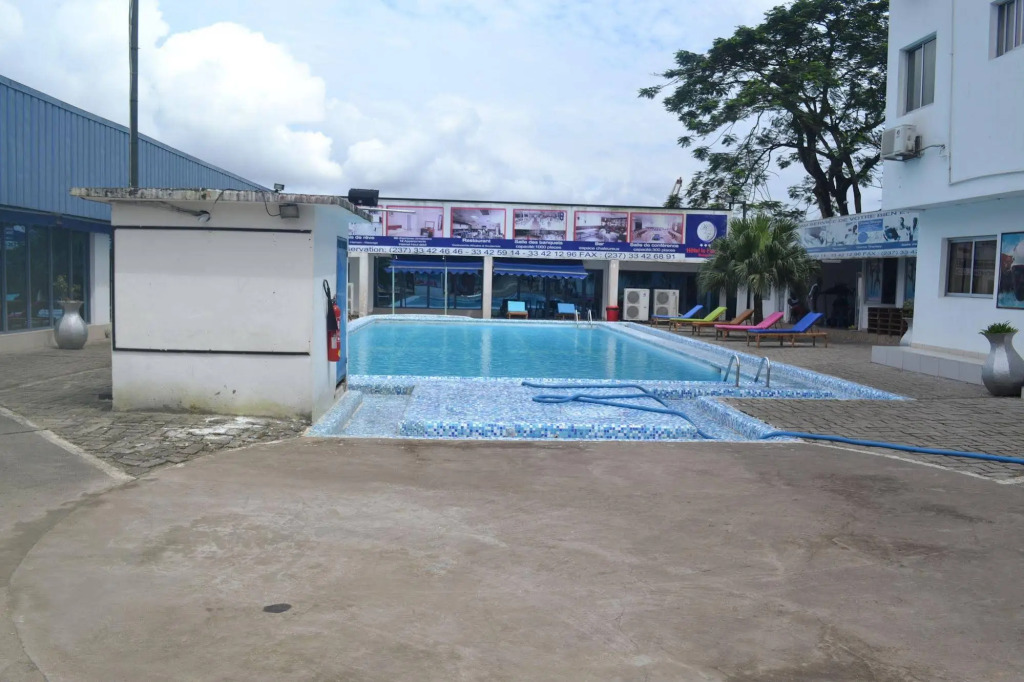 Hôtel La Falaise Bonanjo